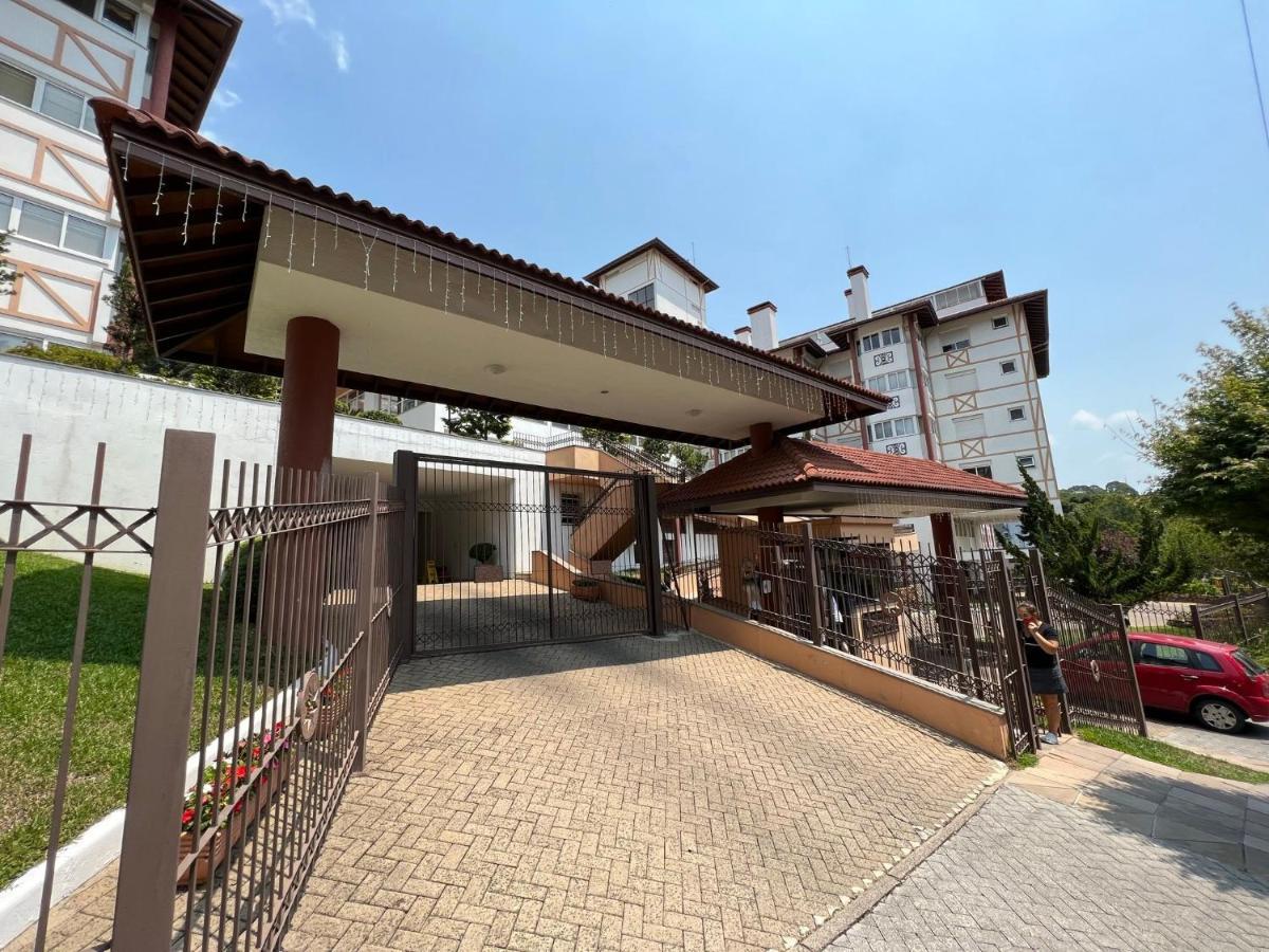 Mrg -Gramado Village -1D - 4 Minutos Da Borges De Medeiros Грамаду Экстерьер фото